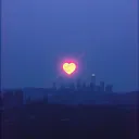 Cerca Aunque Lejos