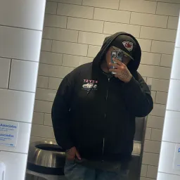 BihgLokQ