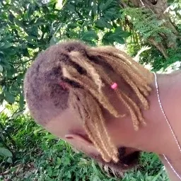 naiinaii